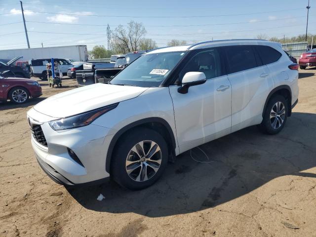 TOYOTA HIGHLANDER