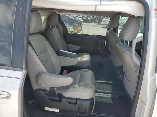 2016 TOYOTA SIENNA XLE 5TDYK3DC8GS739966