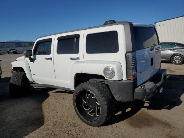 HUMMER H3 2008 white  gas 5GTEN13E888188504 photo #3