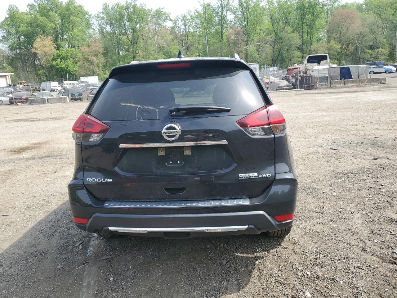 Nissan Rogue s 2019