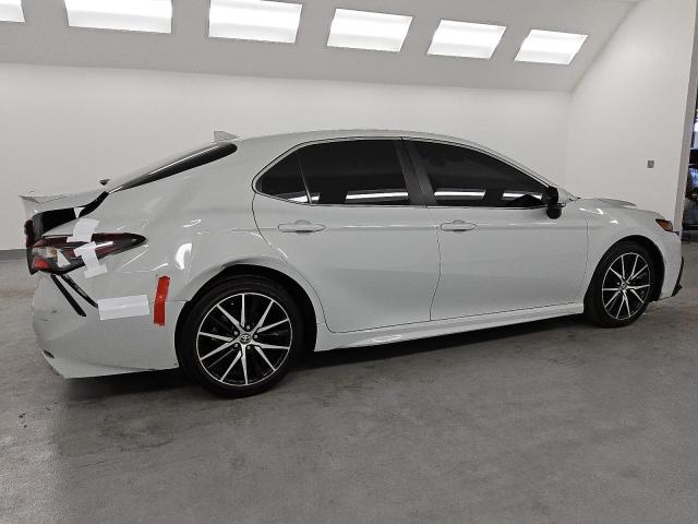 Vin: 4t1g11akxpu141111, lot: 48165465, toyota camry se night shade 20233