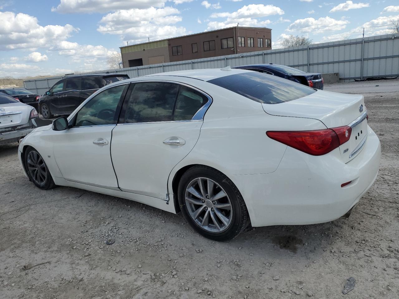 INFINITI Q50 2015
