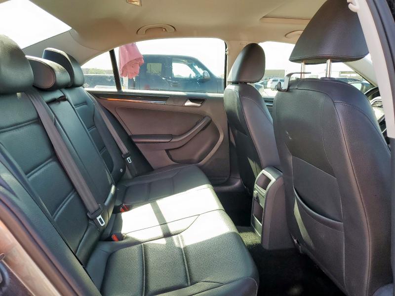 2017 VOLKSWAGEN JETTA SEL - 3VWL17AJ2HM401873