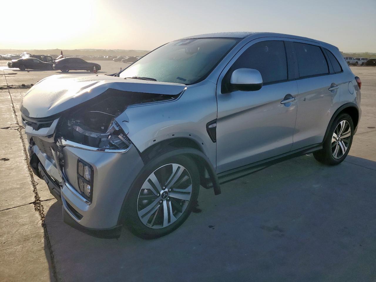 MITSUBISHI OUTLANDER S/SE