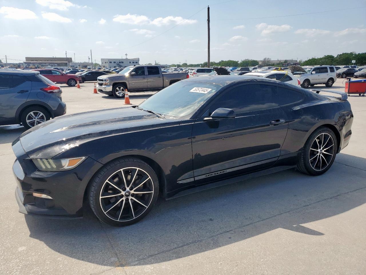 FORD MUSTANG