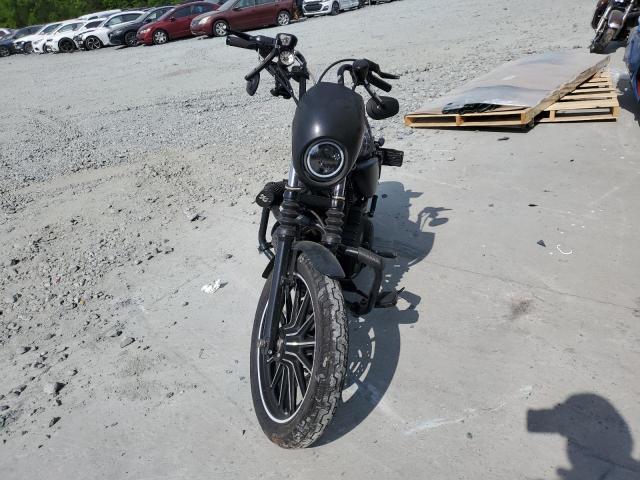 HARLEY-DAVIDSON XL883 IRON 2013 black road/str gas 1HD4LE217DC446905 photo #3