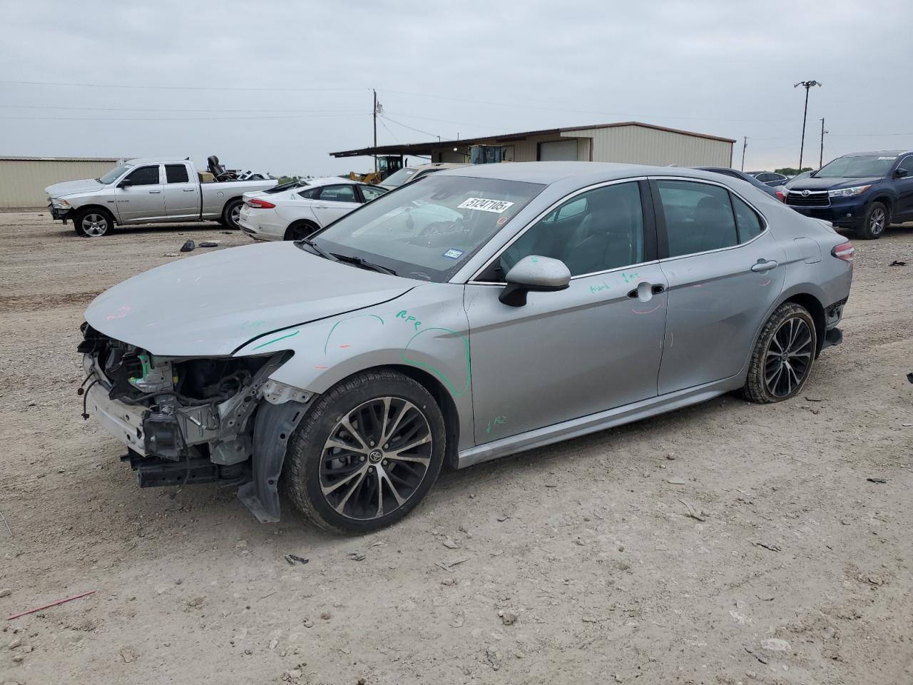 TOYOTA CAMRY SE