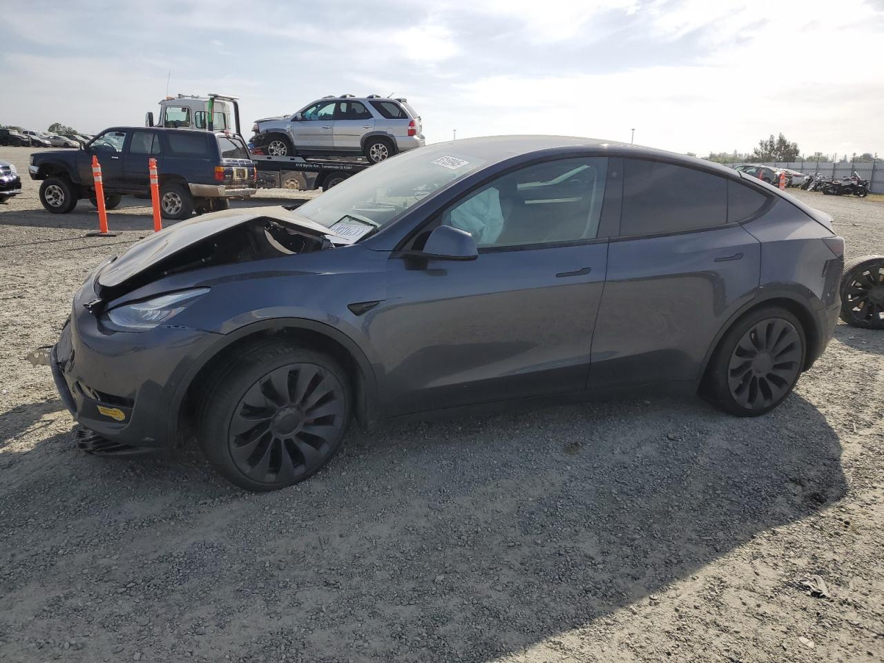 TESLA MODEL Y