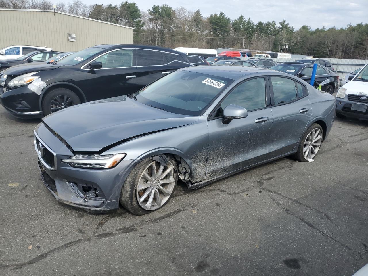 VOLVO S60 T6 MOMENTUM