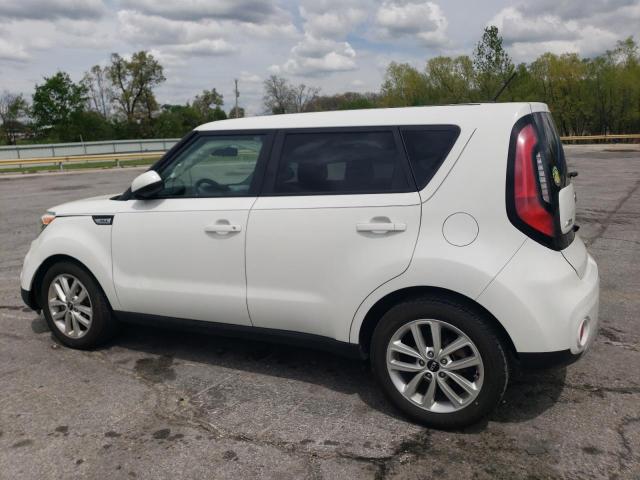 KIA SOUL + 2017 white  gas KNDJP3A5XH7417740 photo #3
