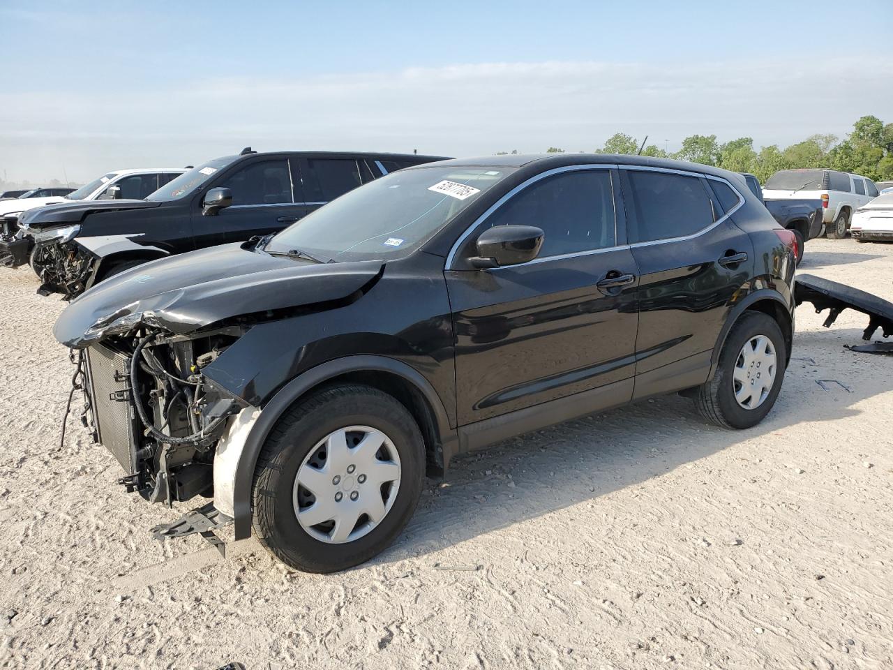 NISSAN ROGUE SPORT S