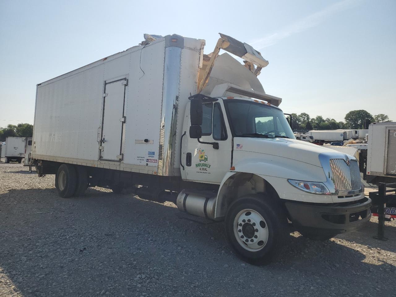  Salvage International 4300