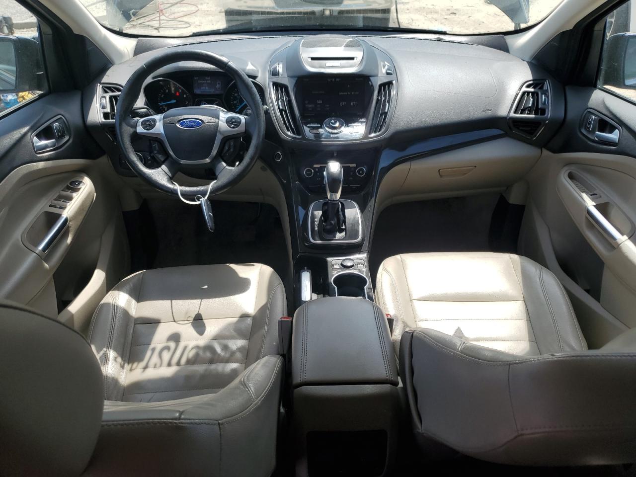 FORD ESCAPE TITANIUM