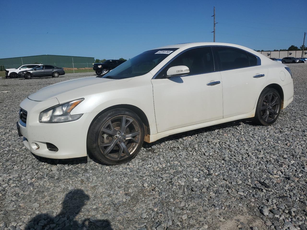 NISSAN MAXIMA S