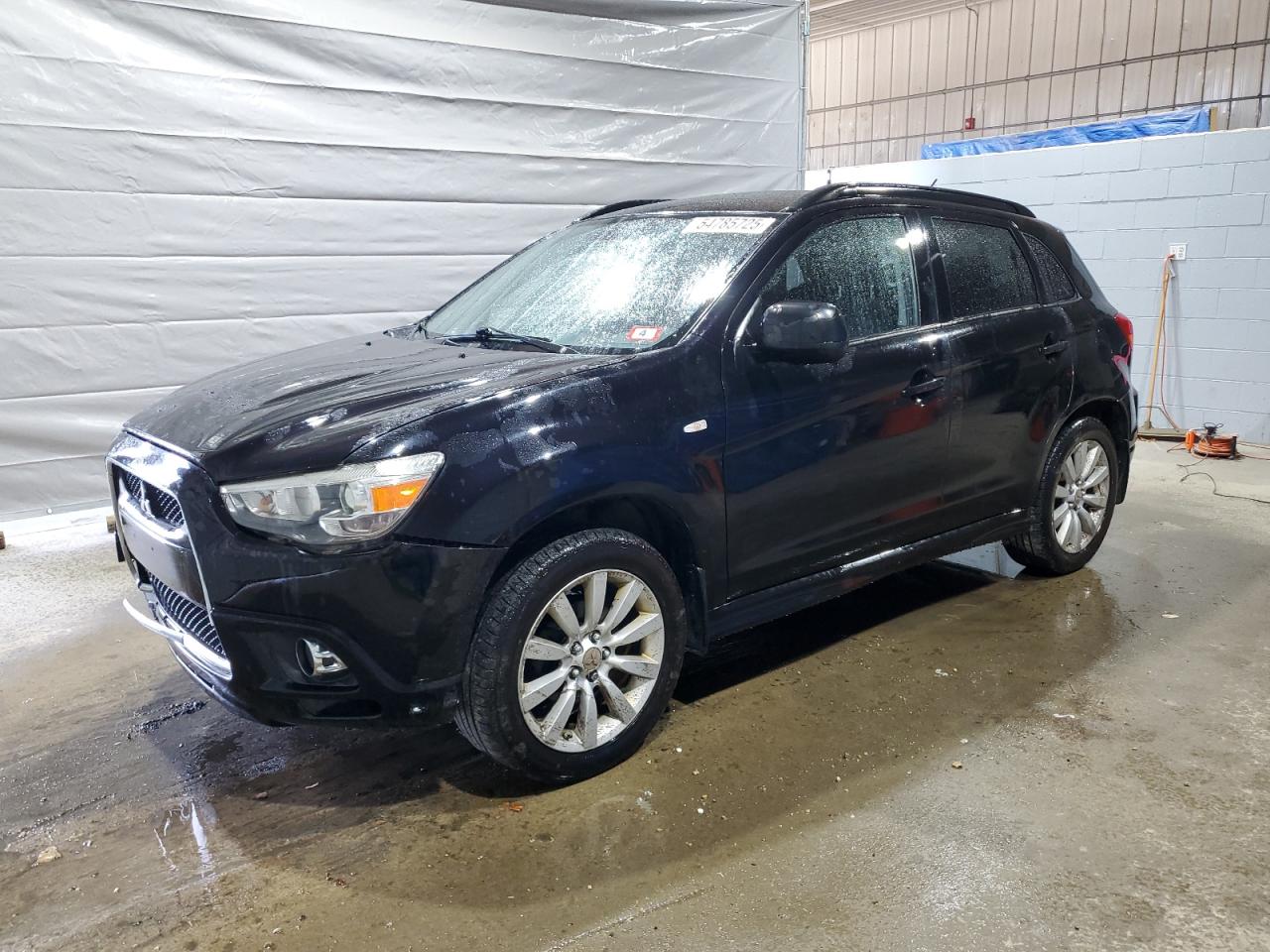 MITSUBISHI OUTLANDER SE