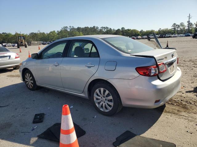 Vin: 2t1bu4ee6dc104495, lot: 52948575, toyota corolla base 20132