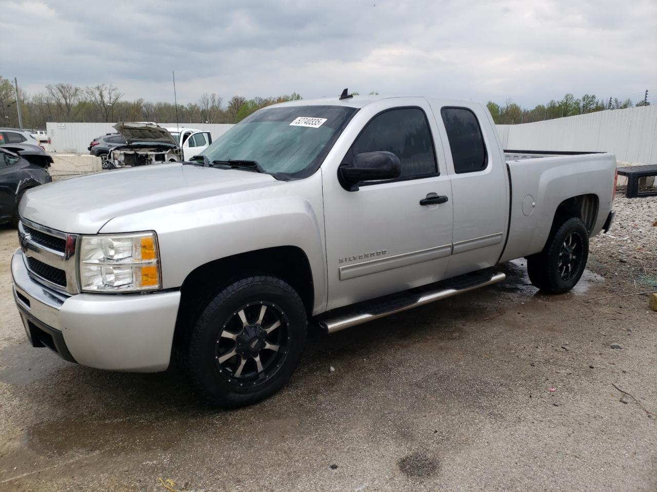 CHEVROLET SILVERADO C1500 LT