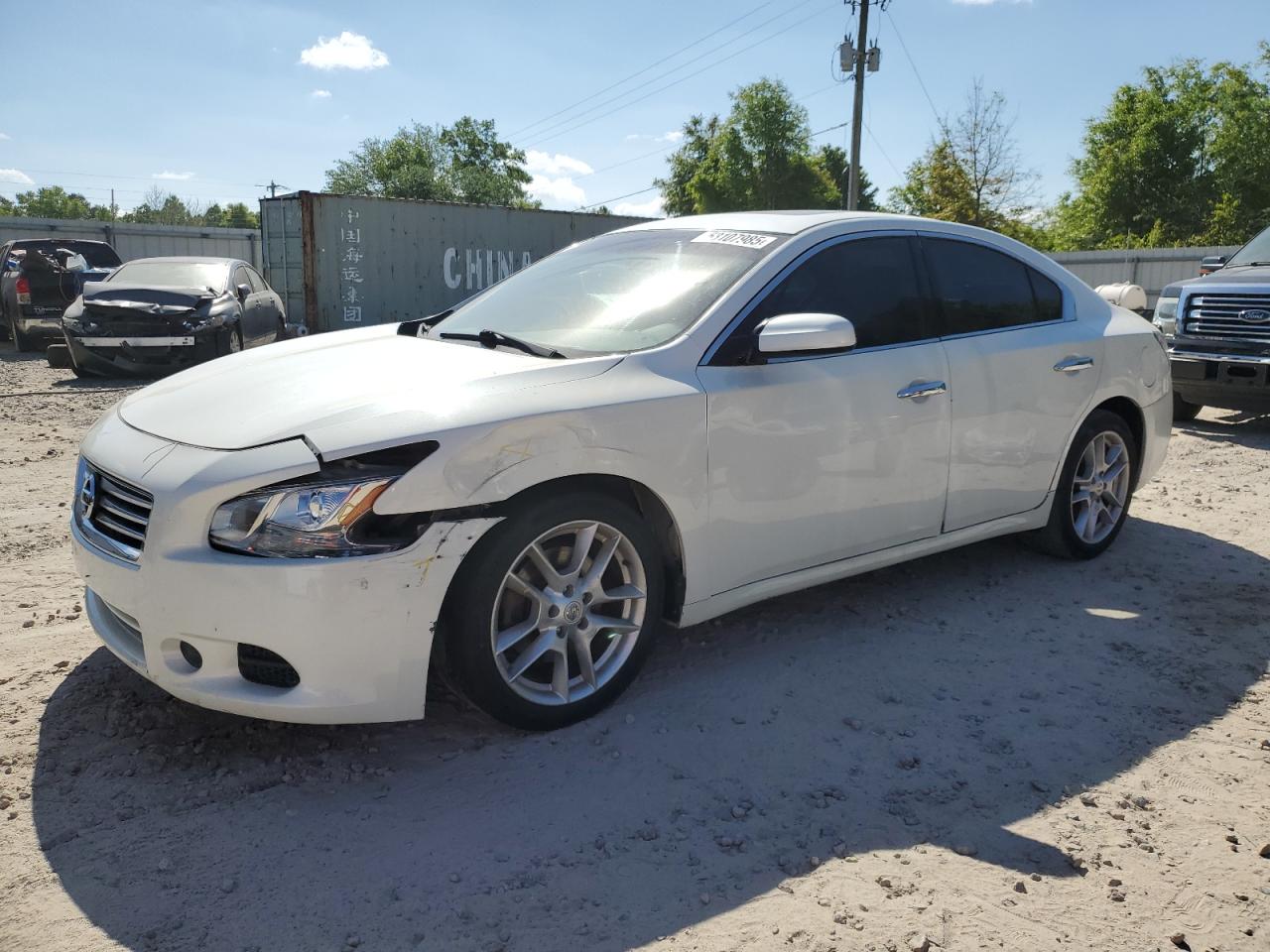 NISSAN MAXIMA S
