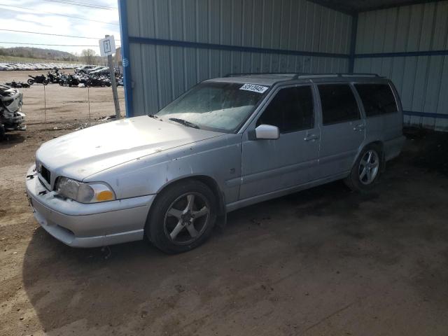VOLVO V70 R