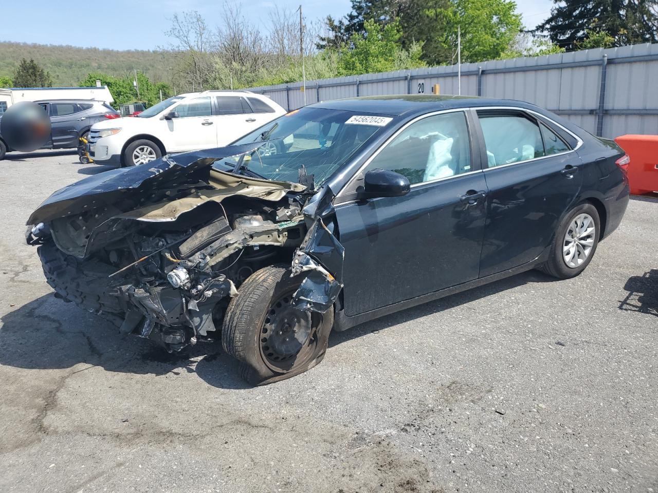 TOYOTA CAMRY LE