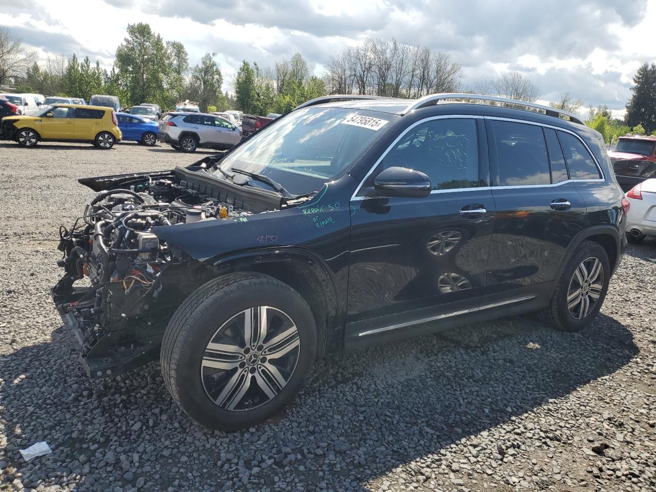 MERCEDES-BENZ EQB 300 4MATIC