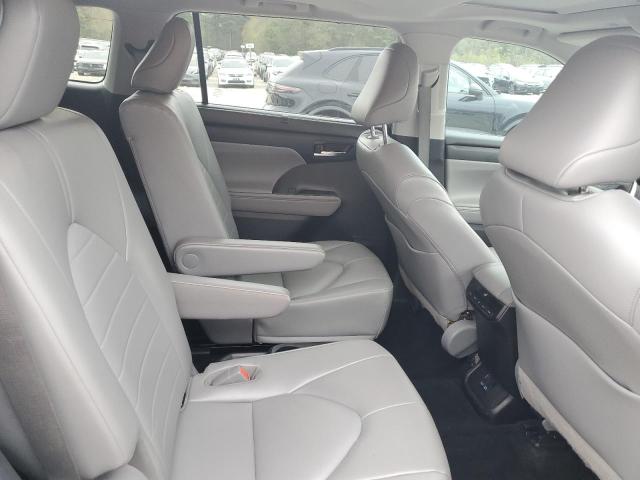 2022 TOYOTA HIGHLANDER - 5TDHZRBH9NS570678