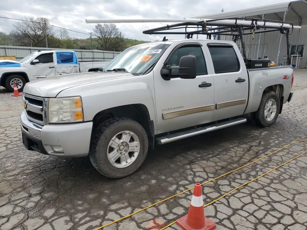 CHEVROLET SILVERADO K1500 LT