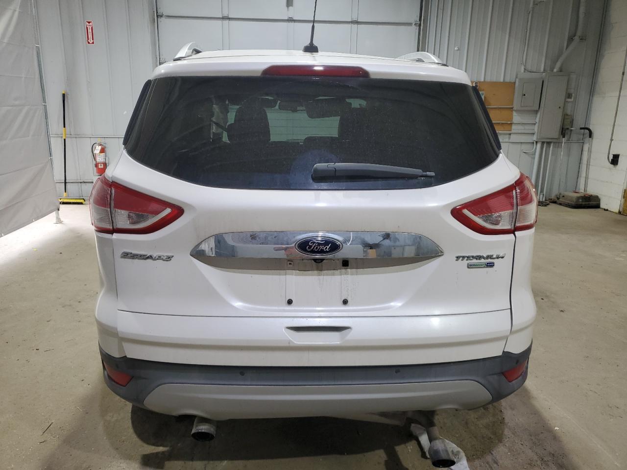 FORD ESCAPE TITANIUM