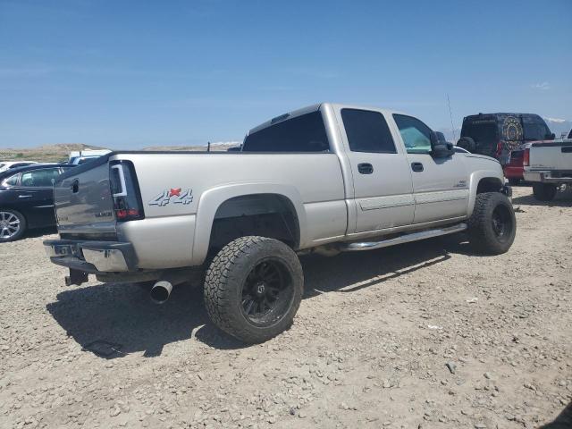 CHEVROLET SILVERADO 2005 silver crew pic diesel 1GCHK23285F825861 photo #4