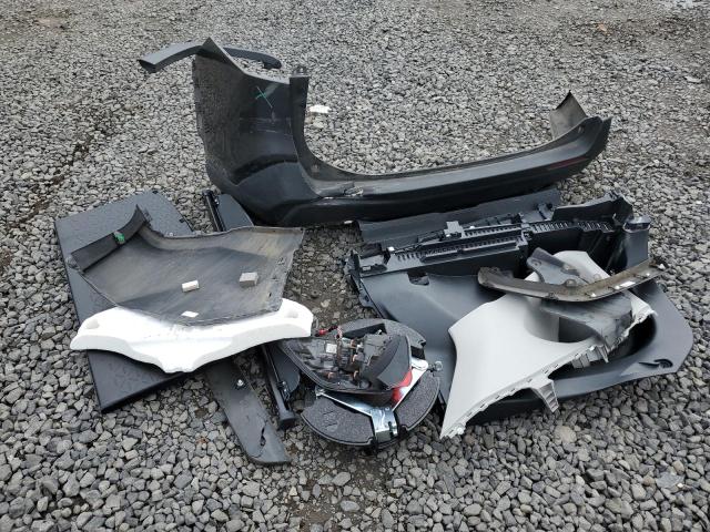 2019 TOYOTA RAV4 XLE - JTMP1RFV5KD045496