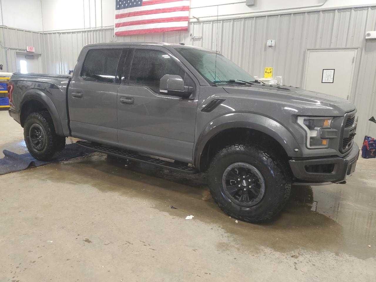 FORD F-150 RAPTOR