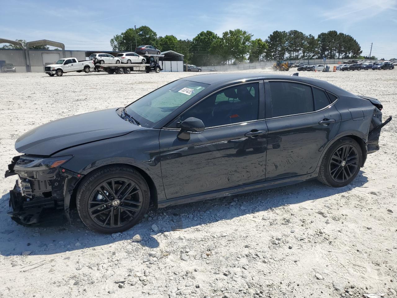 TOYOTA CAMRY XSE