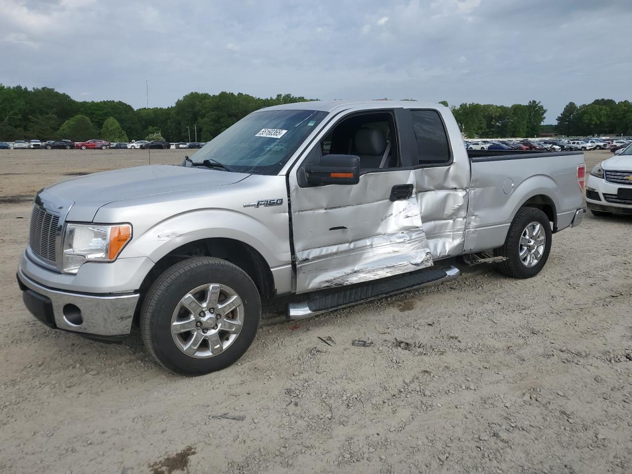 FORD F-150 SUPER CAB