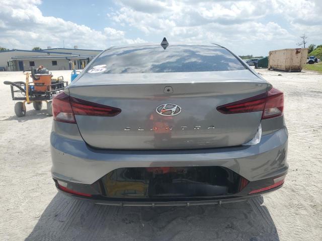 2019 HYUNDAI ELANTRA SE - 5NPD84LF6KH421972