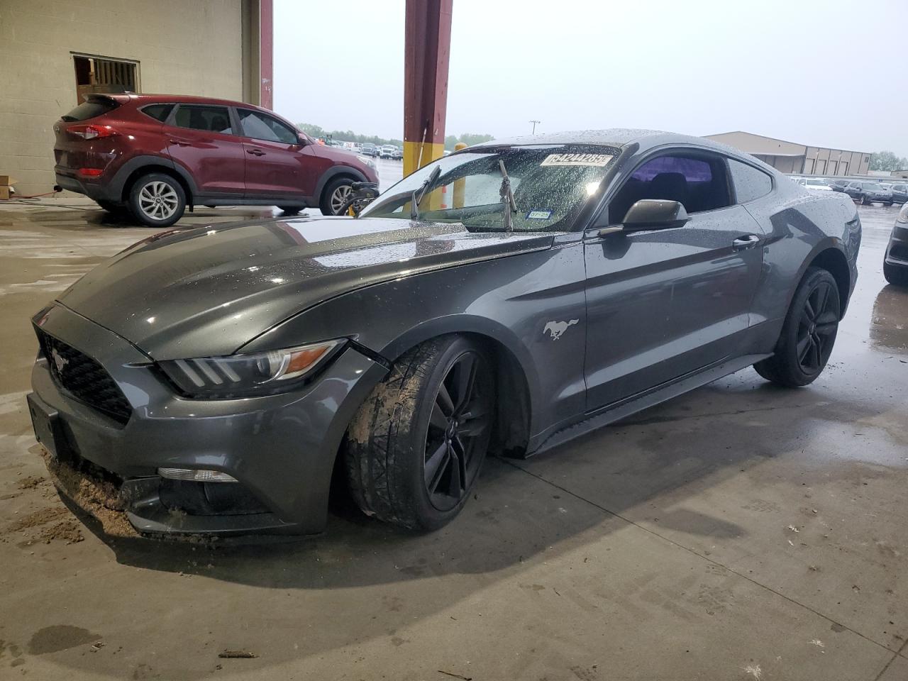 FORD MUSTANG