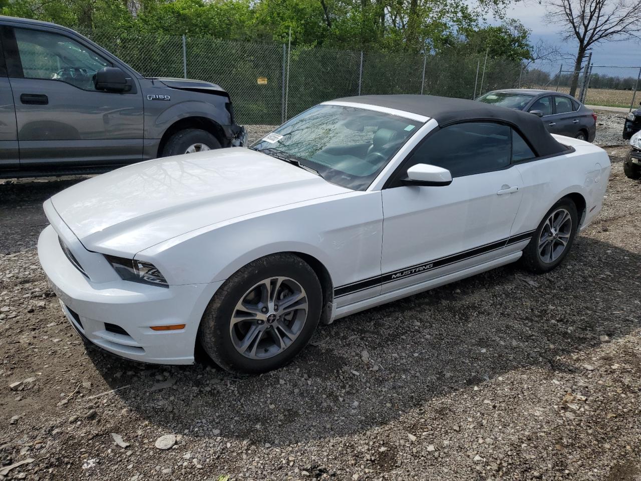 FORD MUSTANG