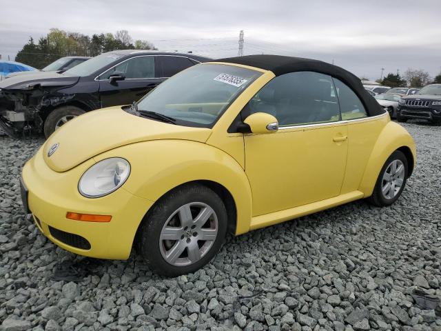 VOLKSWAGEN NEW BEETLE