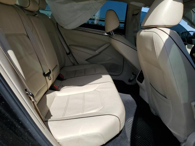 2017 VOLKSWAGEN PASSAT SE - 1VWGT7A35HC069670