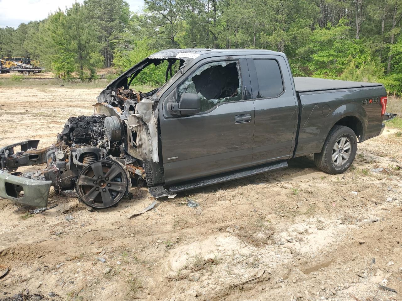 FORD F-150 SUPER CAB