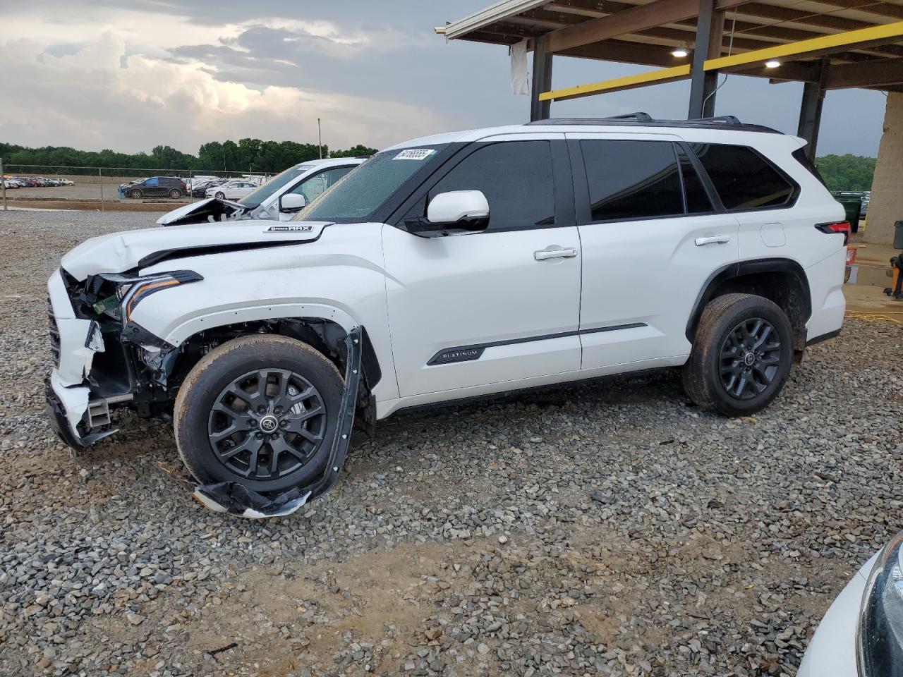 TOYOTA SEQUOIA SR5