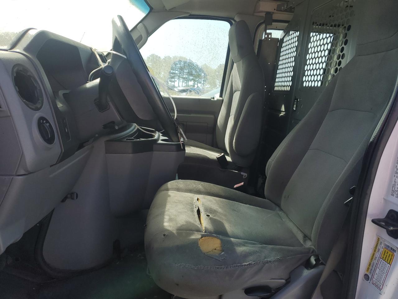 FORD ECONOLINE E250 VAN