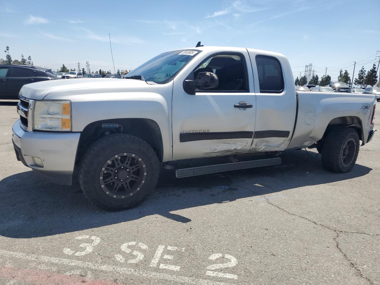 CHEVROLET SILVERADO K1500 LT