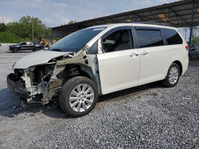 TOYOTA SIENNA XLE