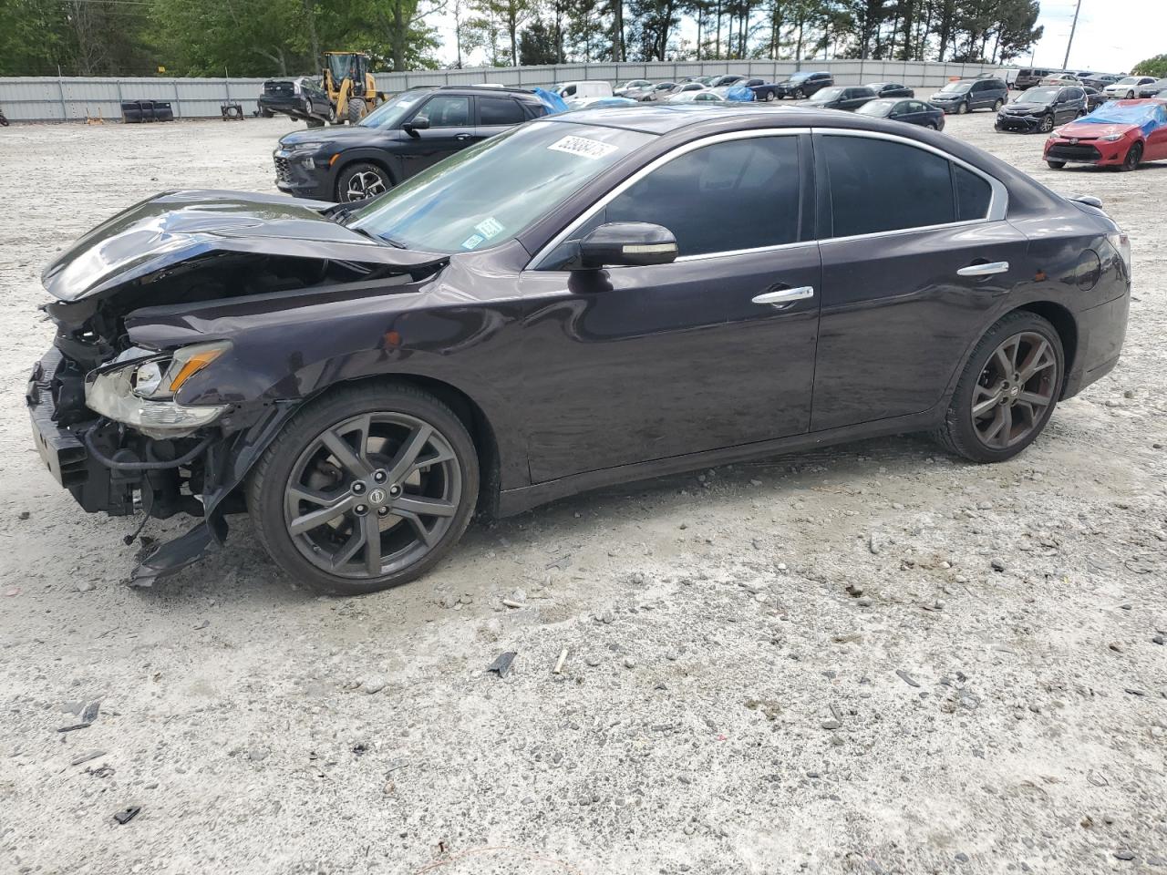 NISSAN MAXIMA S