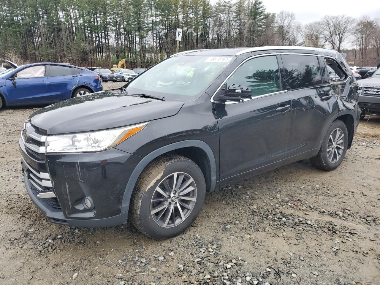 TOYOTA HIGHLANDER SE