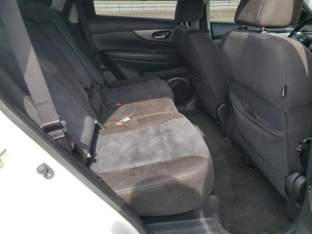 2016 NISSAN ROGUE S - KNMAT2MV6GP601931