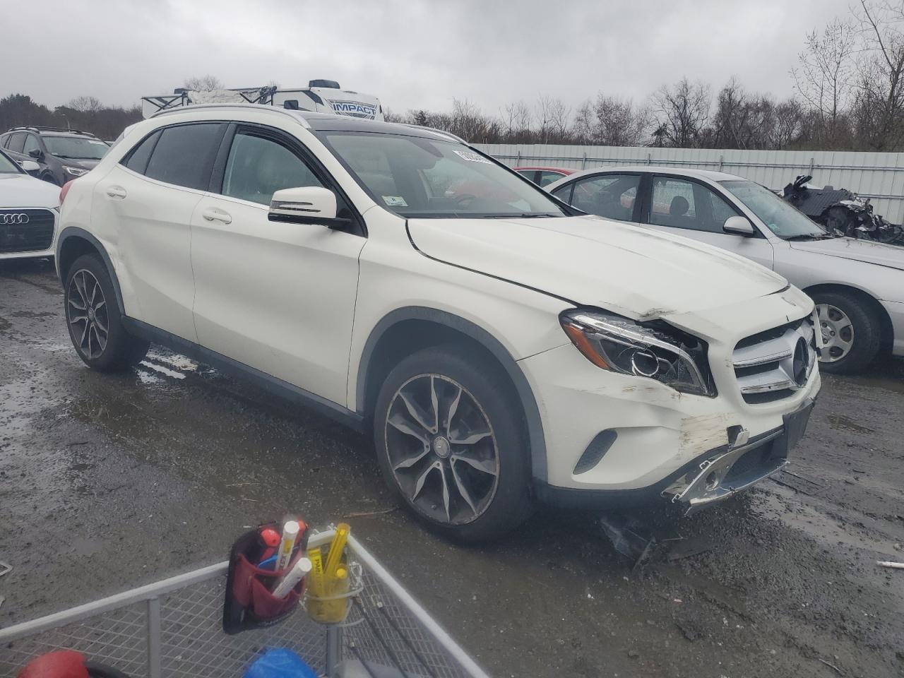 MERCEDES-BENZ GLA-CLASS 2017