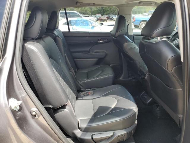 2021 TOYOTA HIGHLANDER - 5TDGZRAH3MS537588