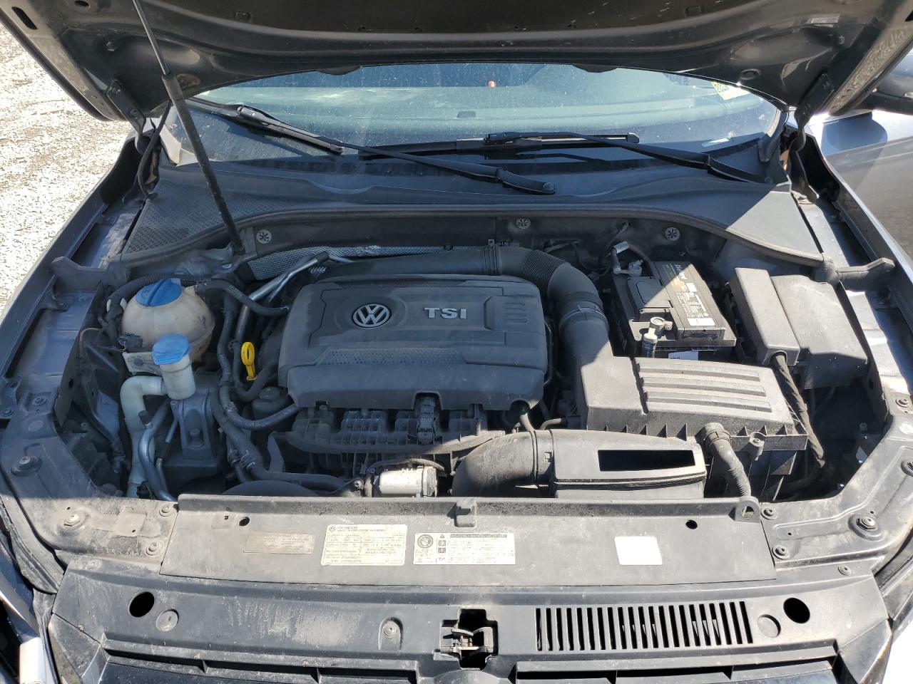 VOLKSWAGEN PASSAT S