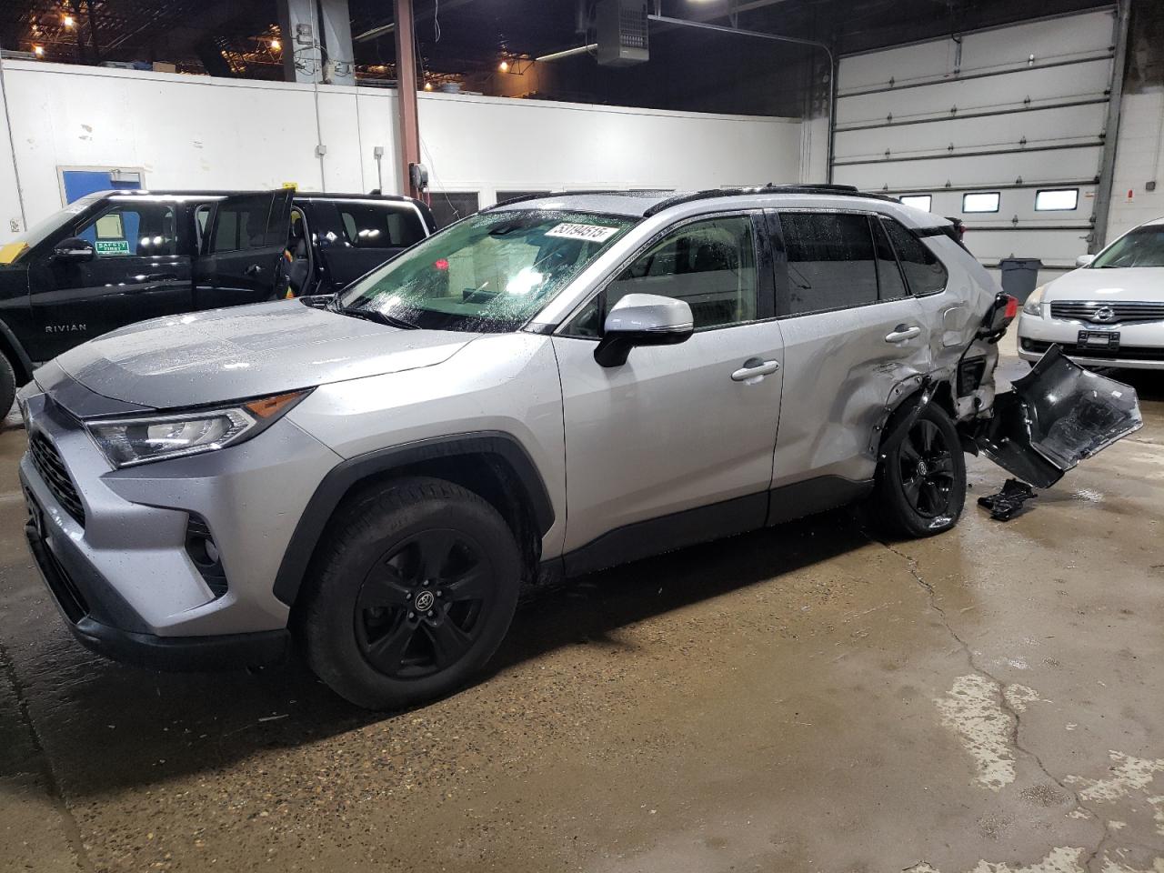 TOYOTA RAV4 XLE